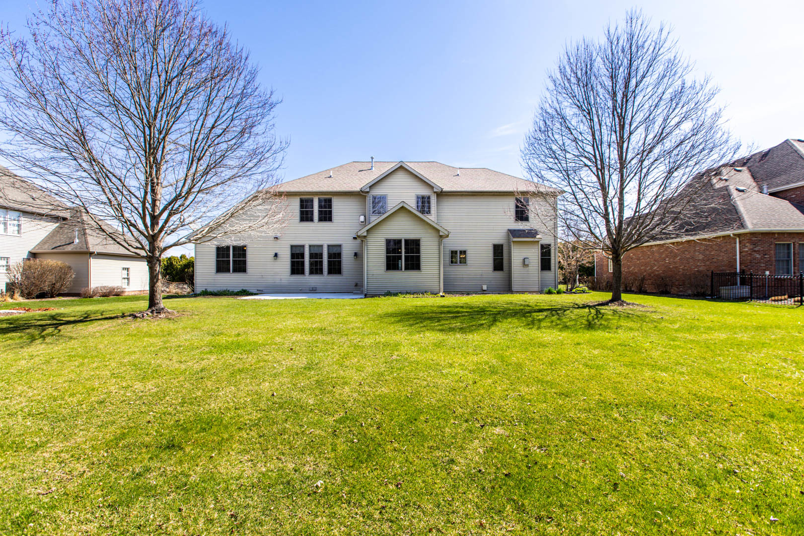 59 STONEBROOK Court, Bloomington, IL 61704