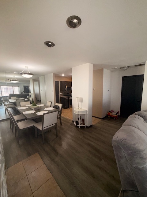 1917 Cherrywood Court, Joliet, IL 60435