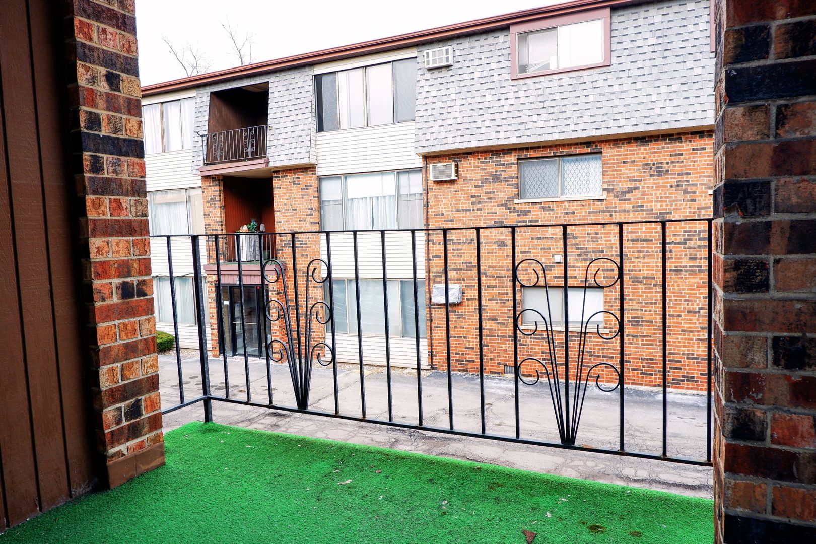 9832 Nottingham Avenue #10, Chicago Ridge, IL 60415