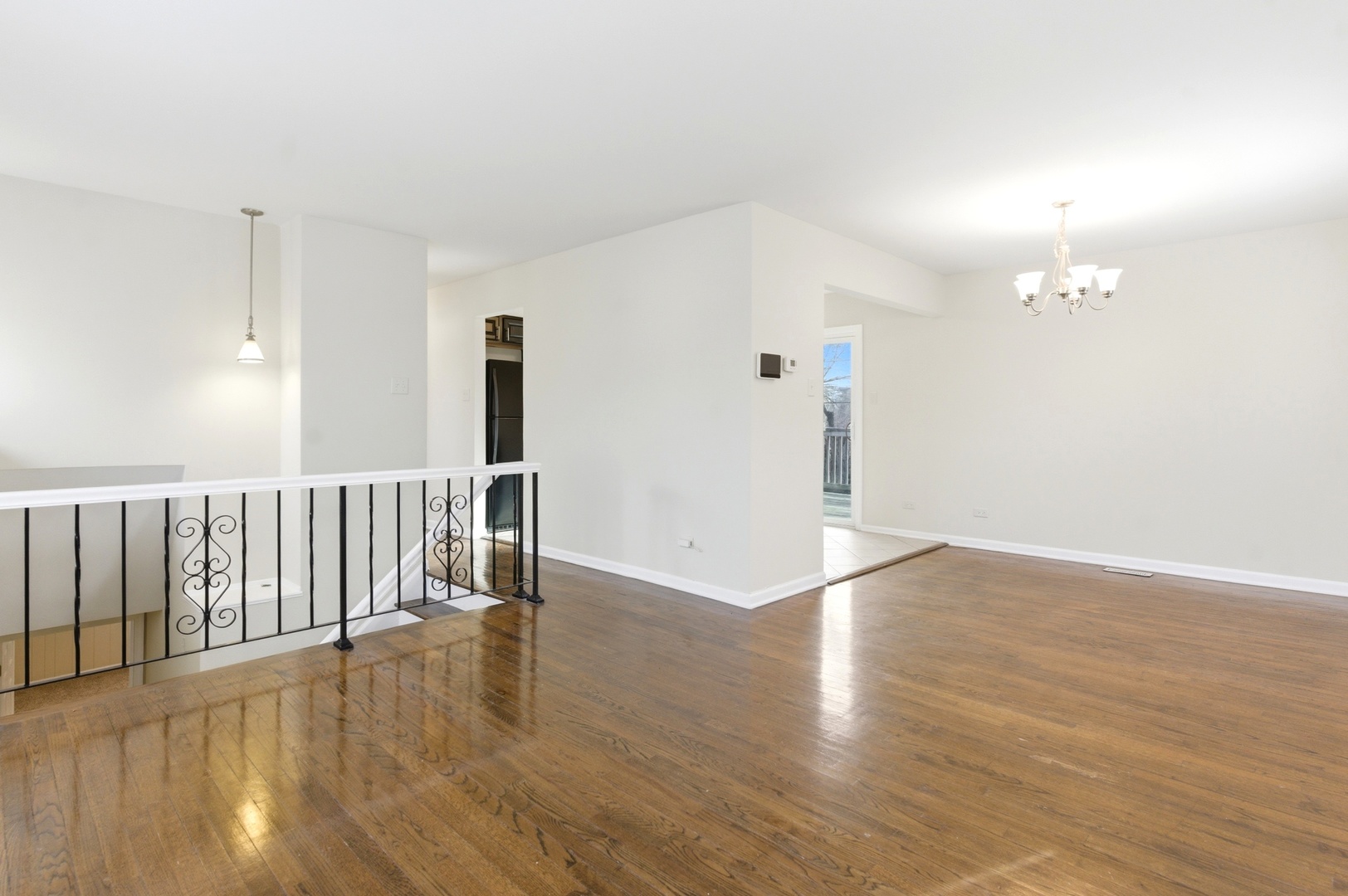 16419 Woodlawn West Avenue, South Holland, IL 60473