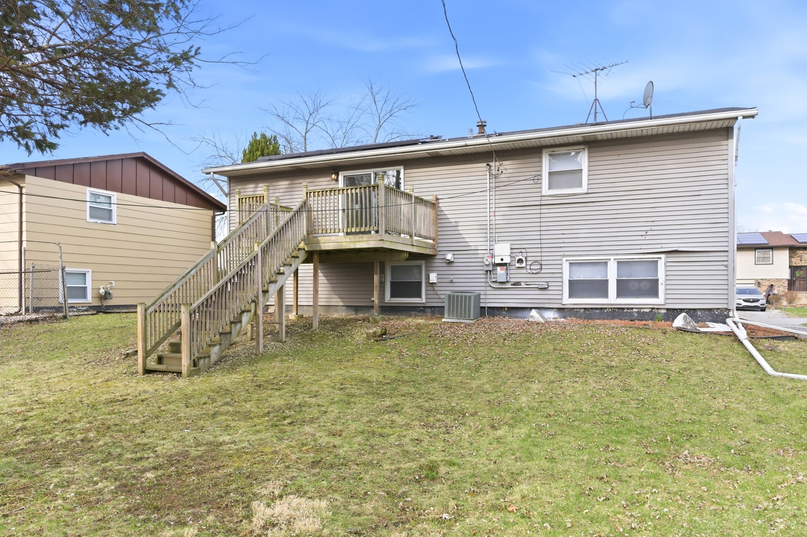 16419 Woodlawn West Avenue, South Holland, IL 60473