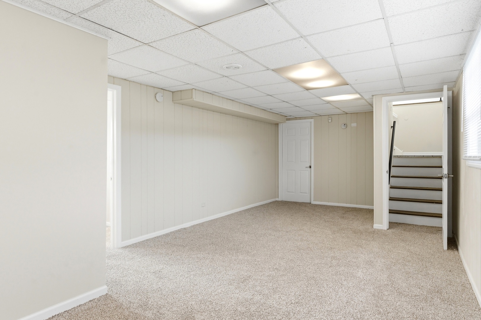 16419 Woodlawn West Avenue, South Holland, IL 60473