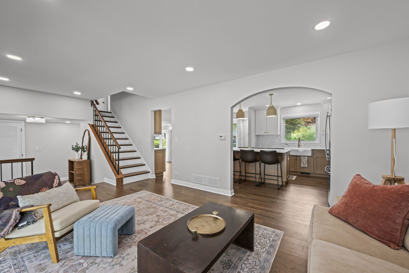 1505 S Kennicott Avenue, Arlington Heights, IL 60005