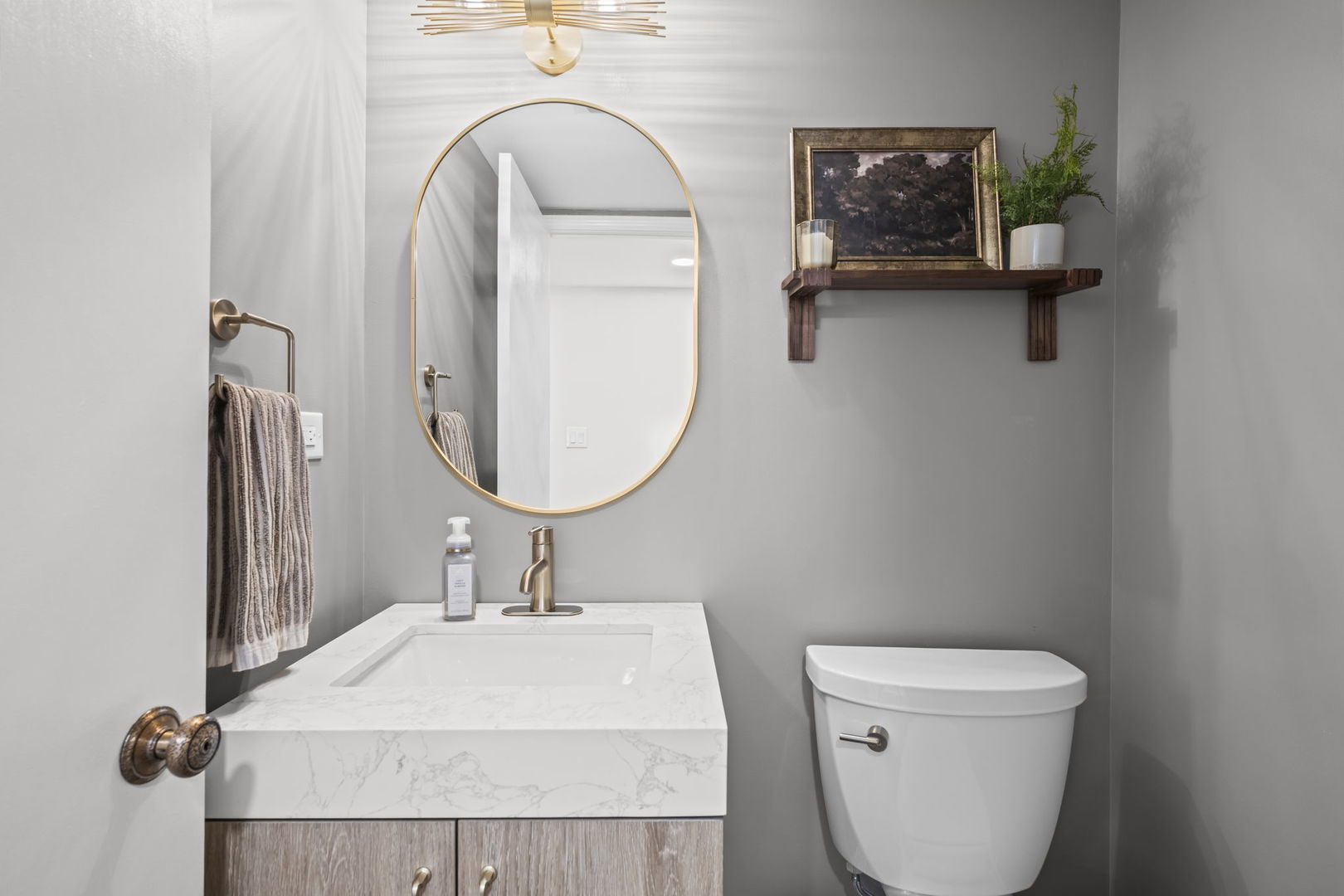 1505 S Kennicott Avenue, Arlington Heights, IL 60005