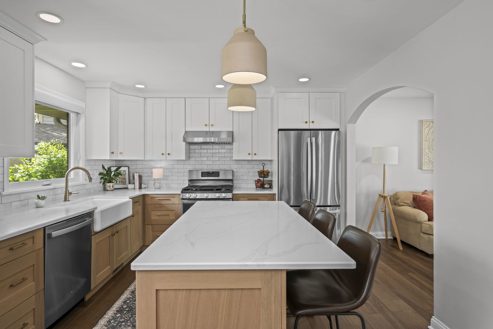 1505 S Kennicott Avenue, Arlington Heights, IL 60005