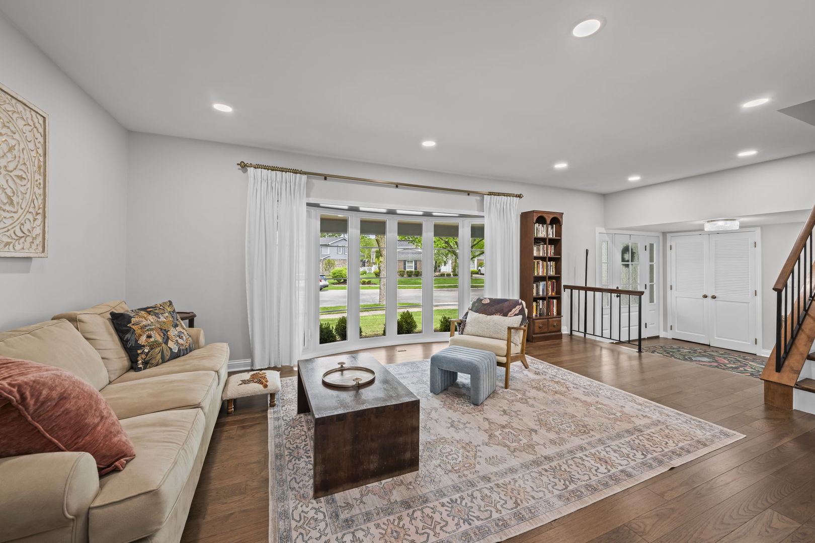 1505 S Kennicott Avenue, Arlington Heights, IL 60005