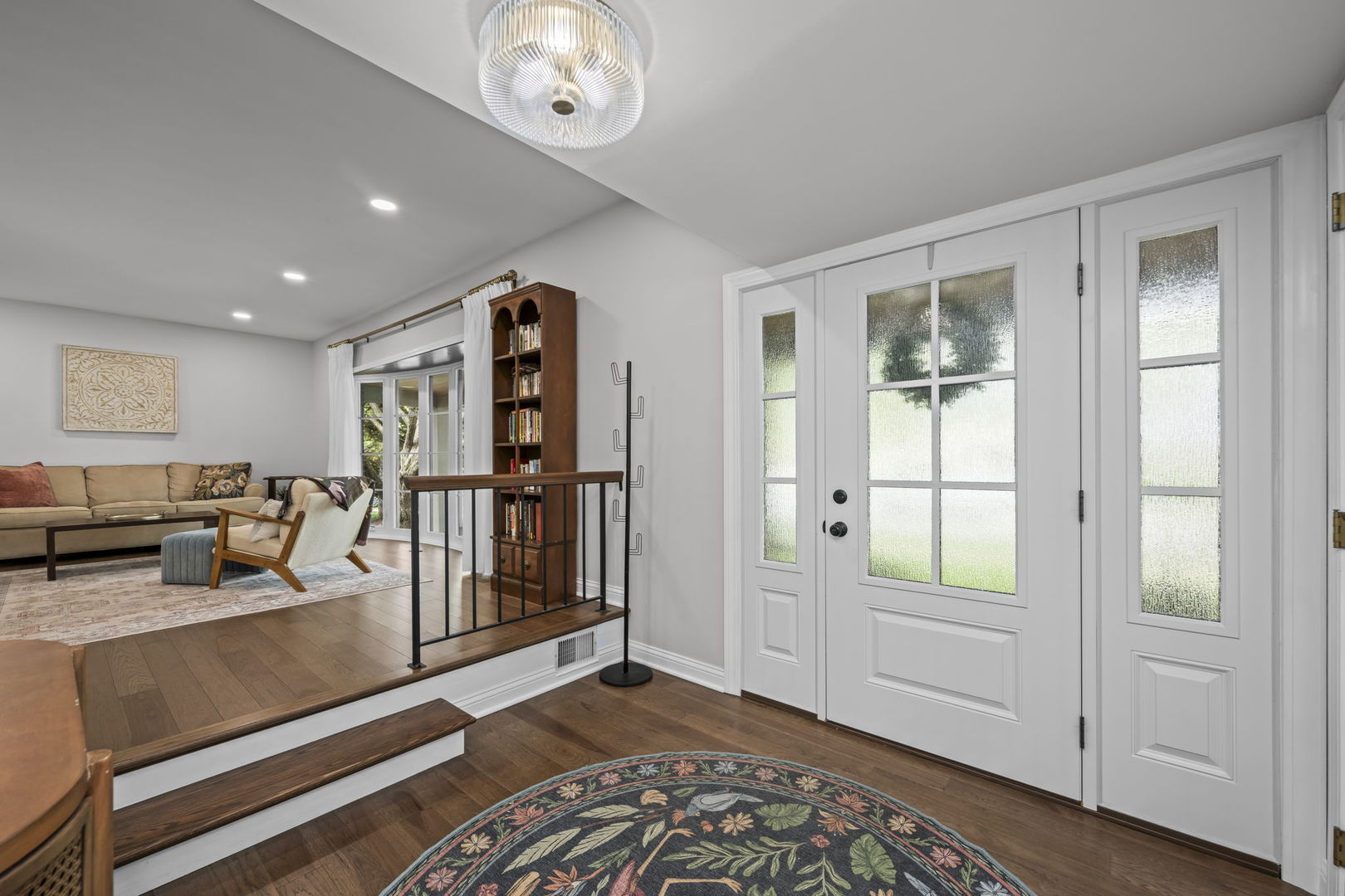 1505 S Kennicott Avenue, Arlington Heights, IL 60005