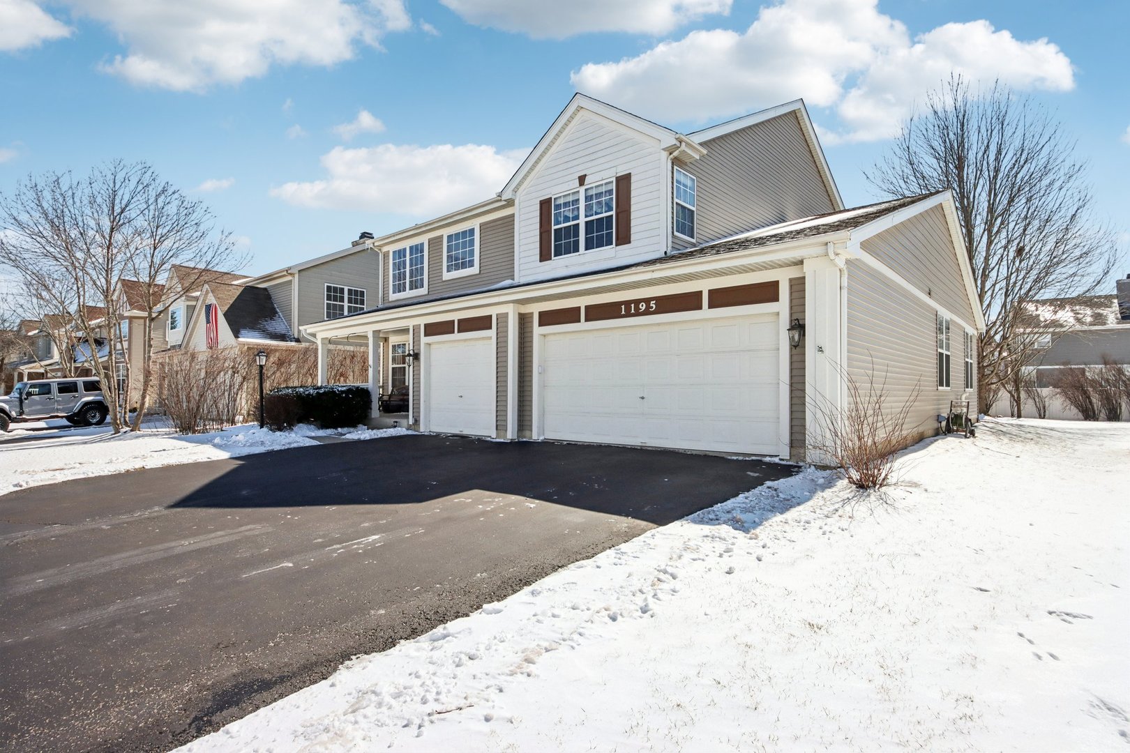 1195 Hadley Circle, Gurnee, IL 60031