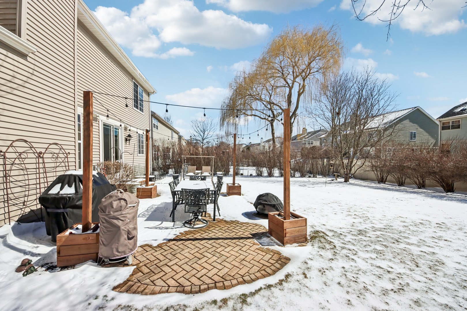 1195 Hadley Circle, Gurnee, IL 60031