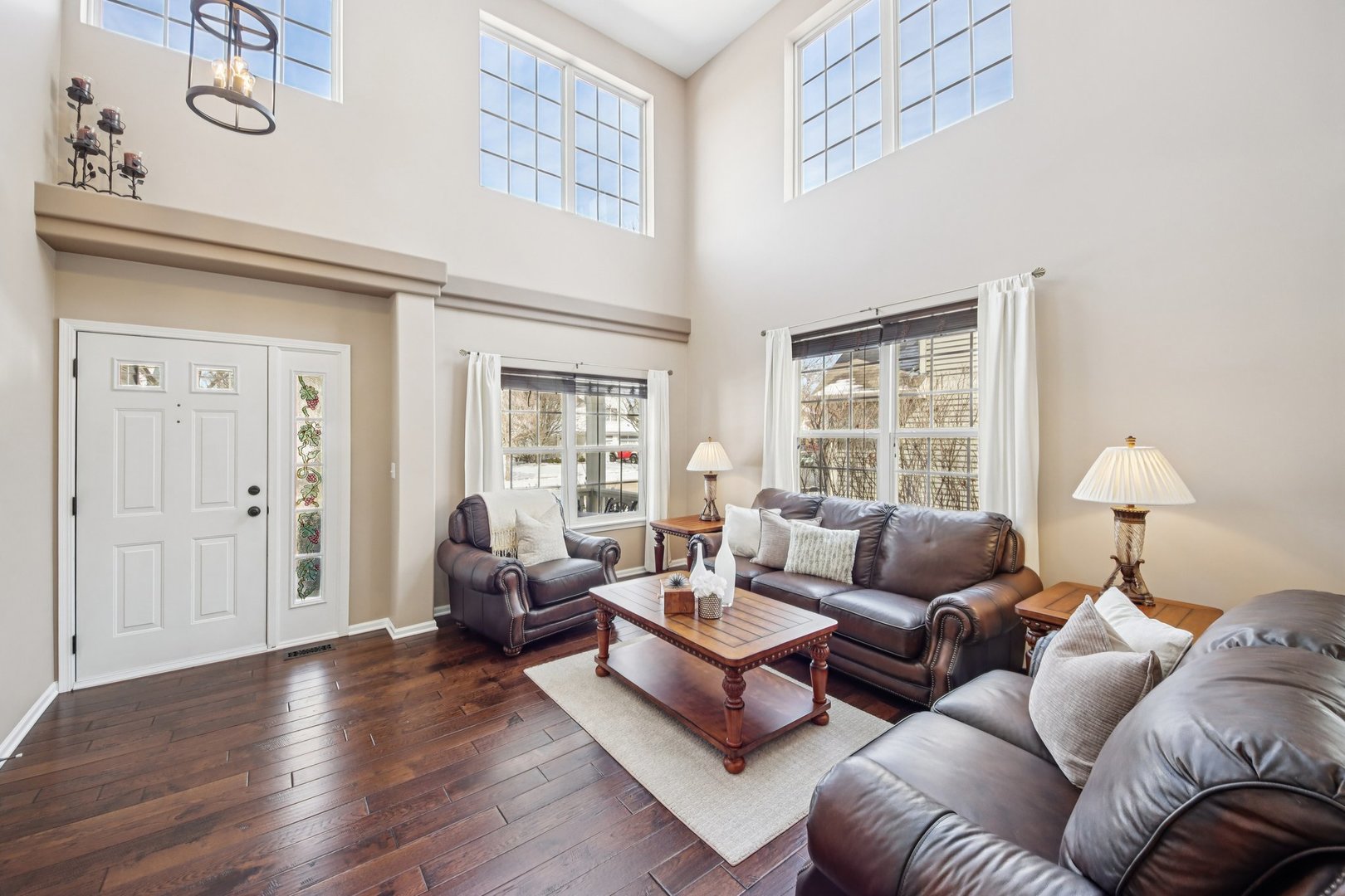 1195 Hadley Circle, Gurnee, IL 60031