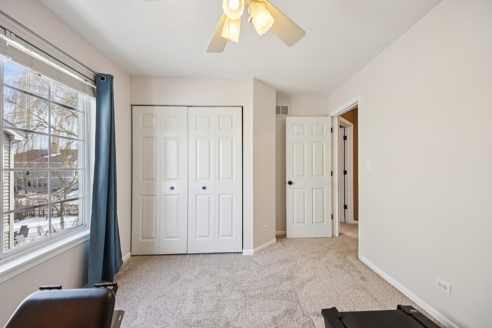 1195 Hadley Circle, Gurnee, IL 60031