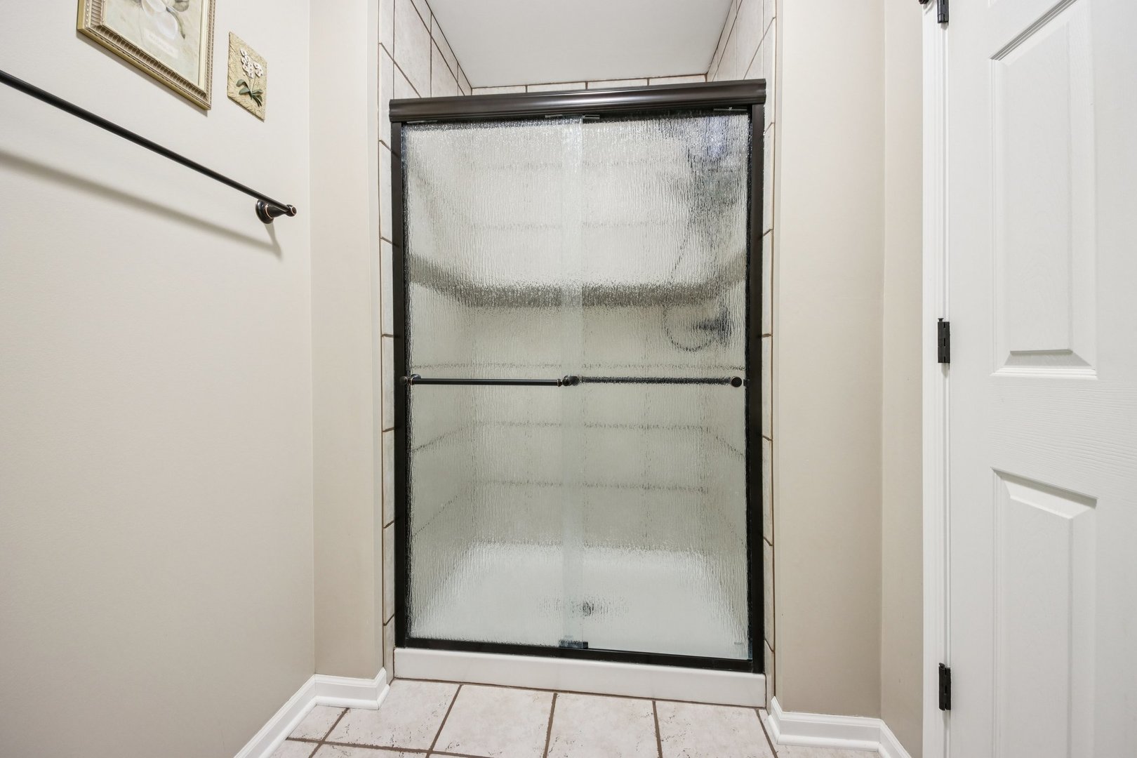 1195 Hadley Circle, Gurnee, IL 60031