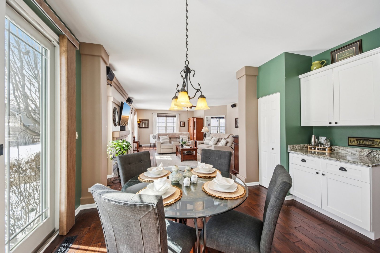 1195 Hadley Circle, Gurnee, IL 60031