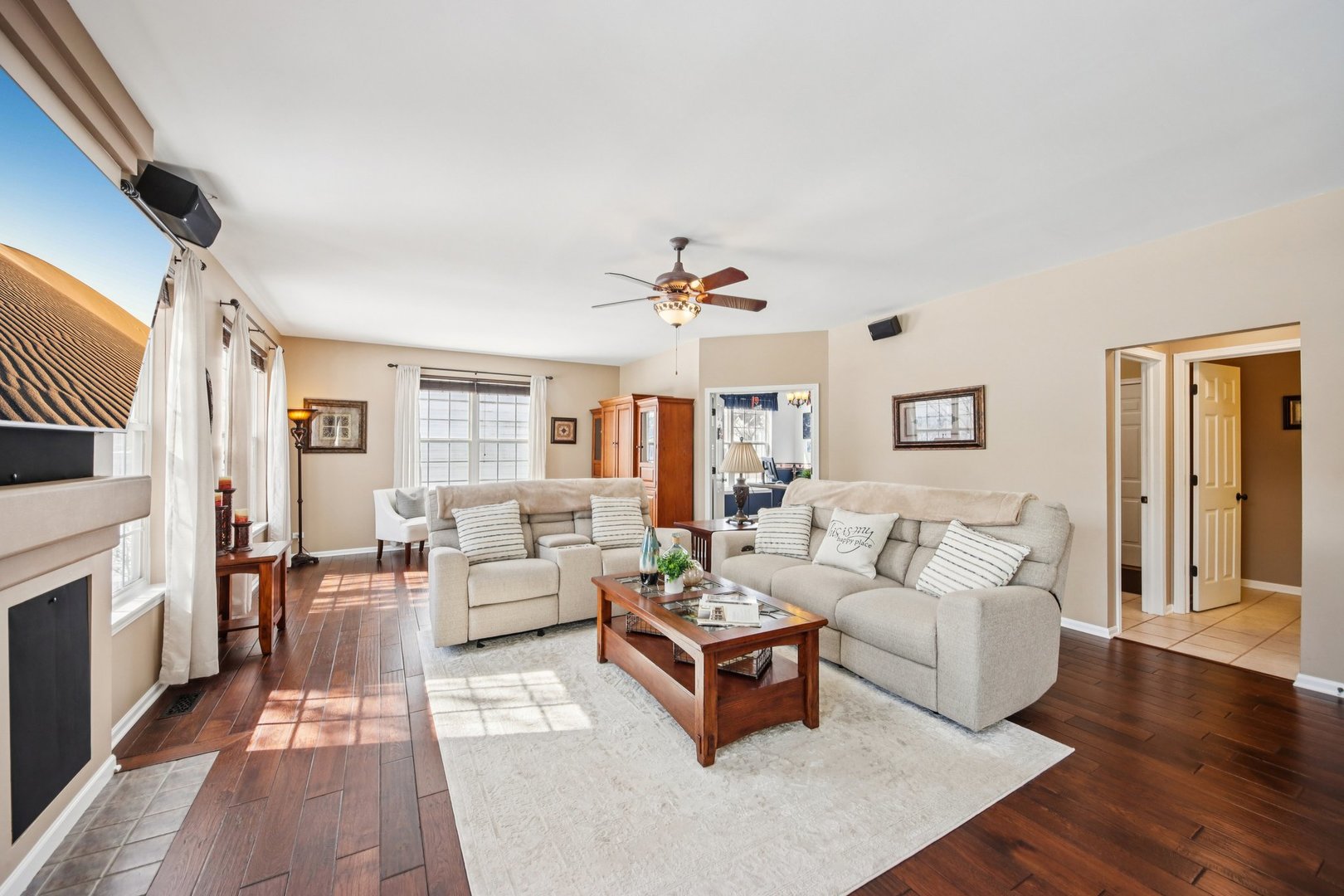 1195 Hadley Circle, Gurnee, IL 60031