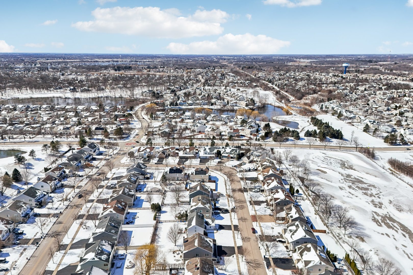 1195 Hadley Circle, Gurnee, IL 60031