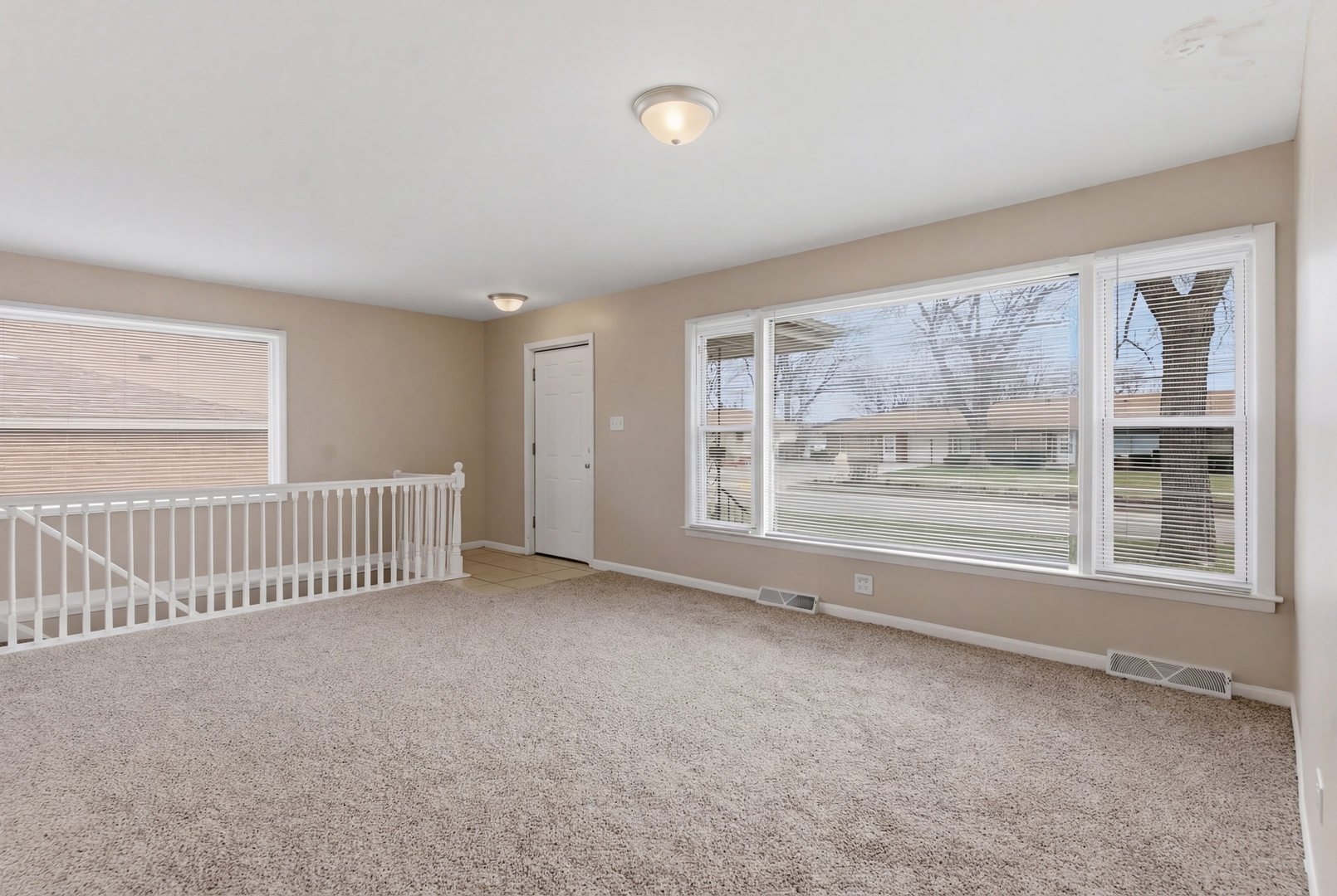 796 E 163rd Street, South Holland, IL 60473