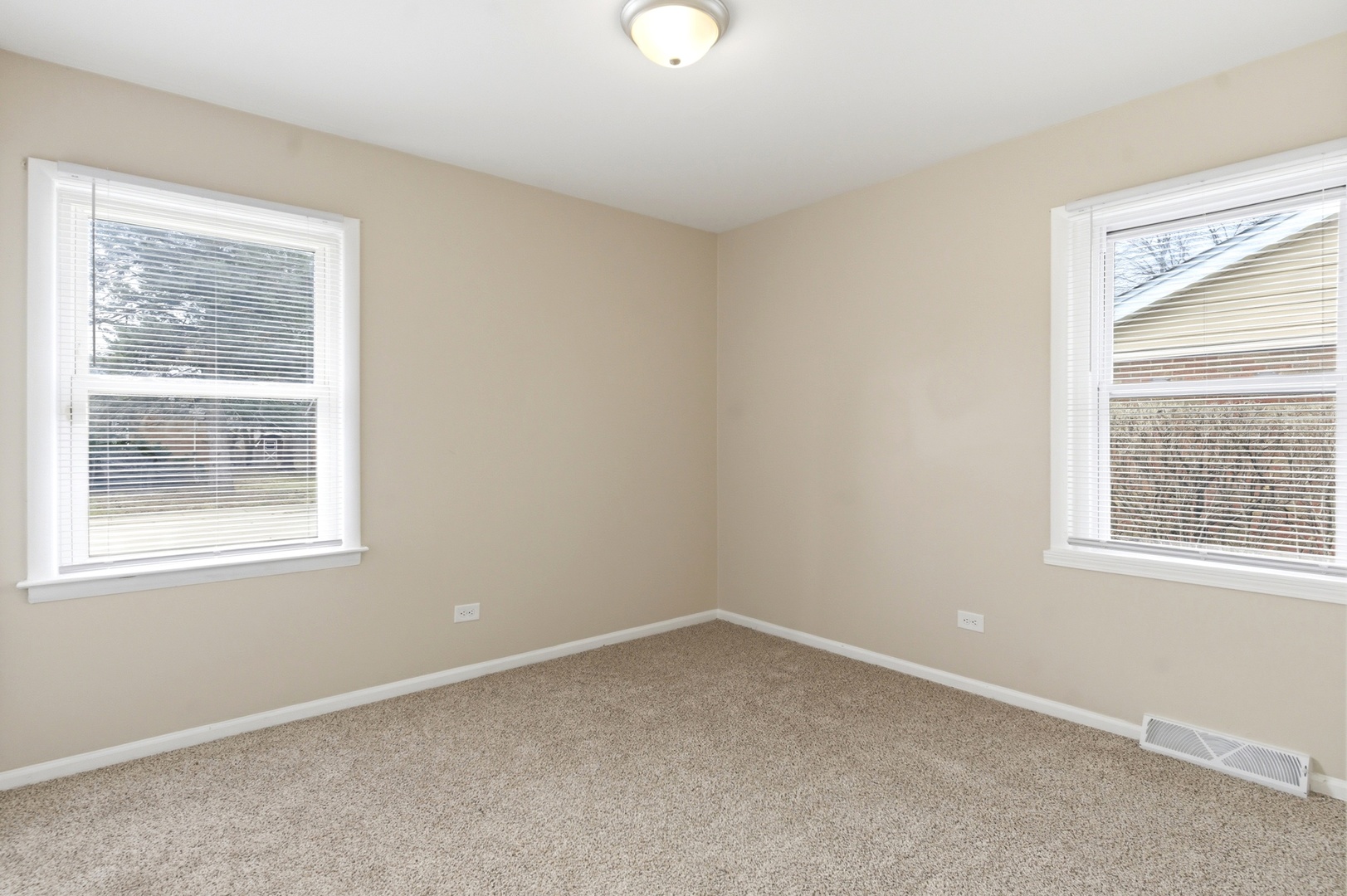 796 E 163rd Street, South Holland, IL 60473