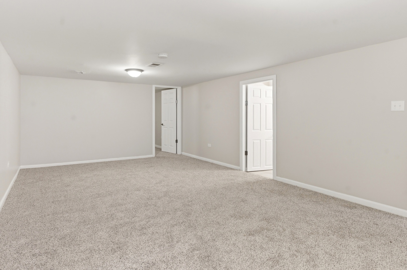 796 E 163rd Street, South Holland, IL 60473