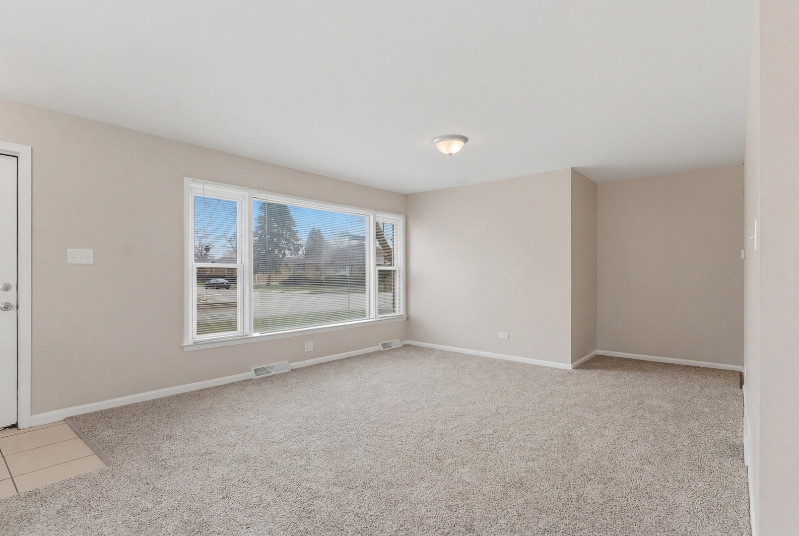 796 E 163rd Street, South Holland, IL 60473