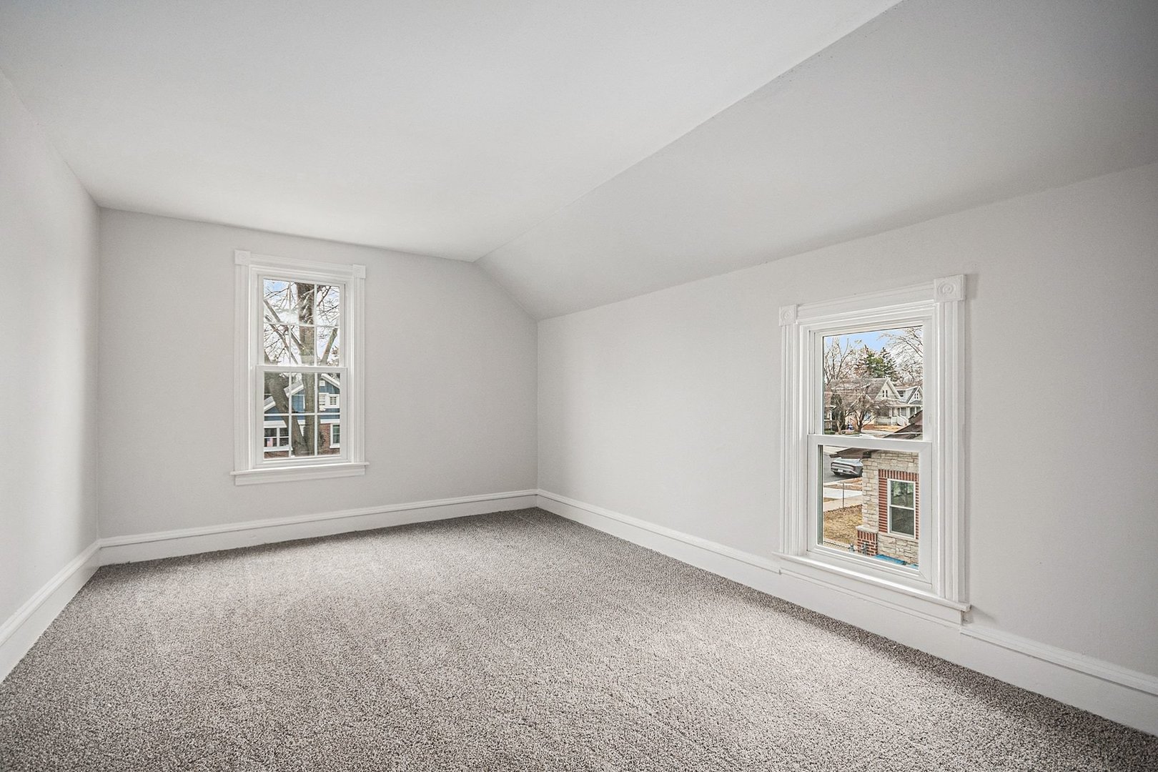 819 Pearl Street, Aurora, IL 60505