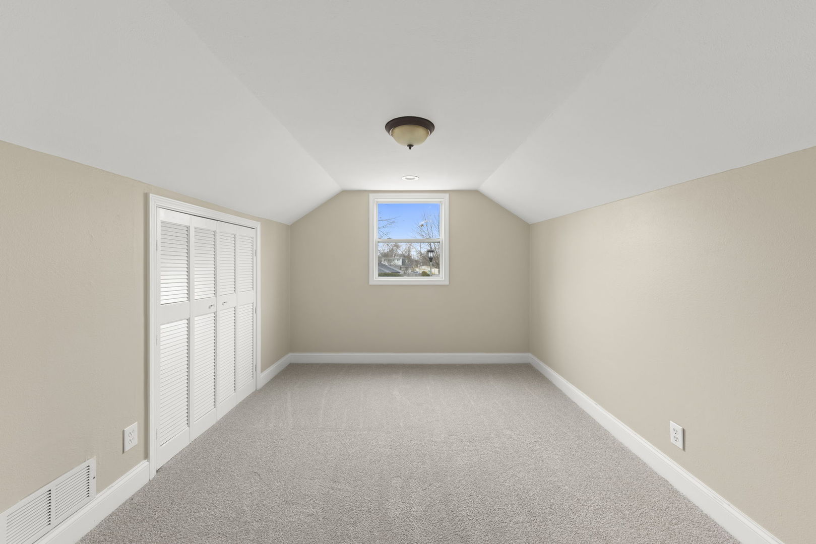 403 S Elizabeth Street, Lombard, IL 60148