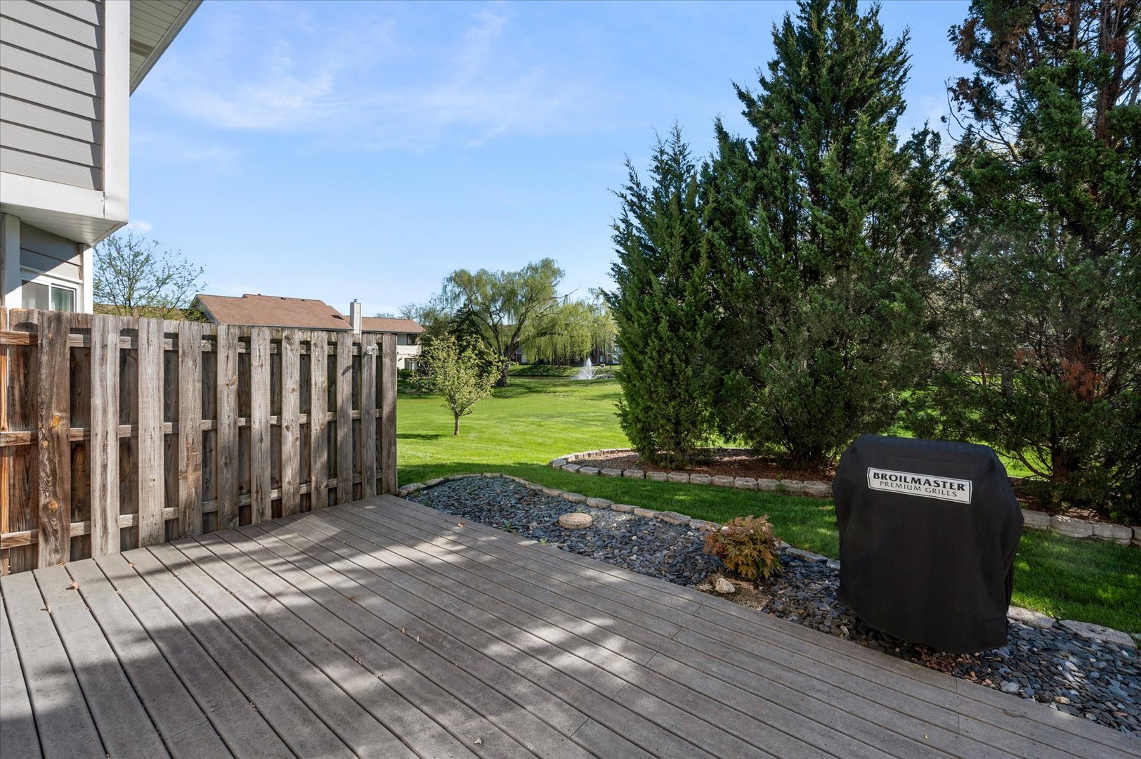 475 Sarah Court, Wood Dale, IL 60191