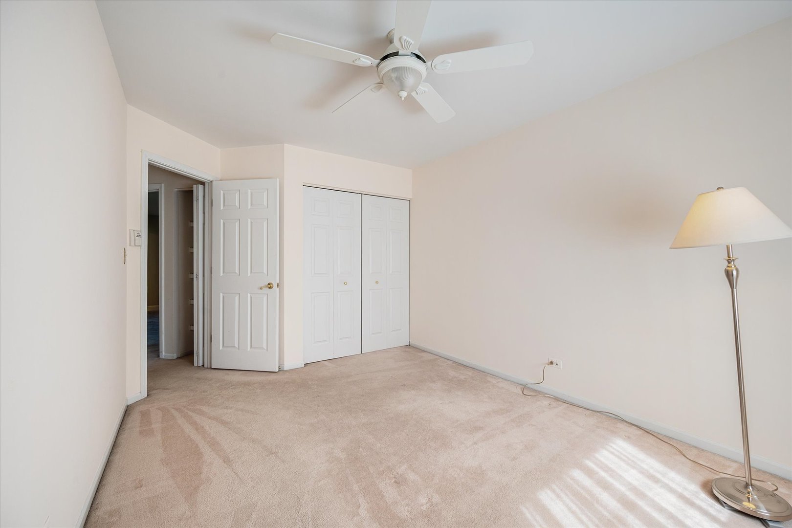 475 Sarah Court, Wood Dale, IL 60191