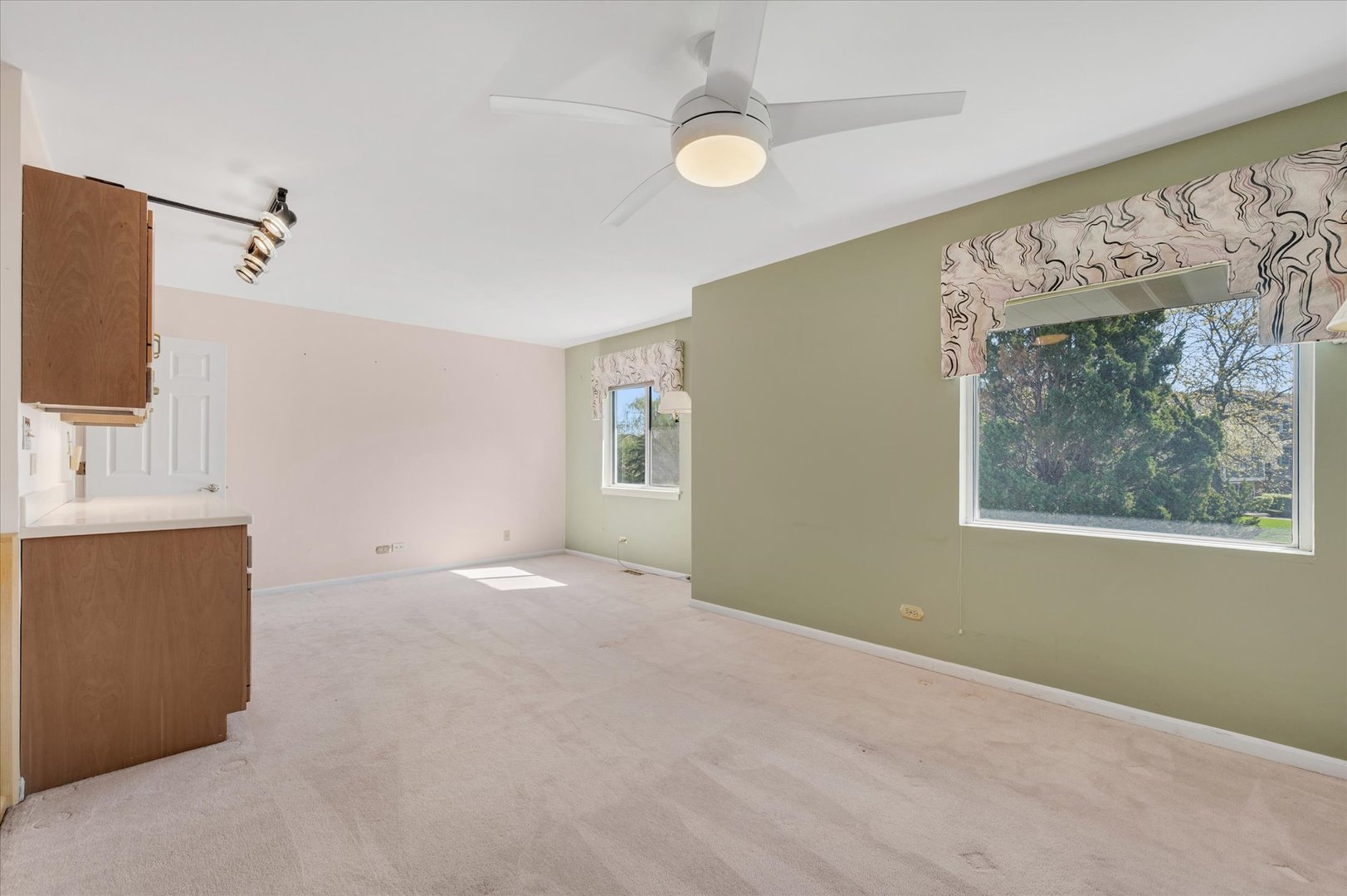 475 Sarah Court, Wood Dale, IL 60191