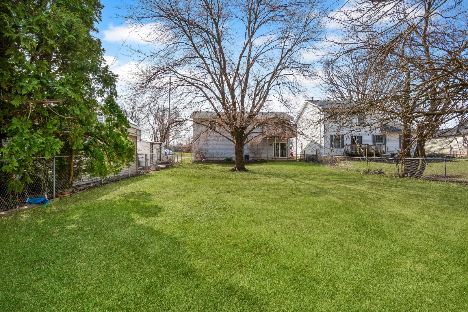 712 E Lincoln Street, Bloomington, IL 61701