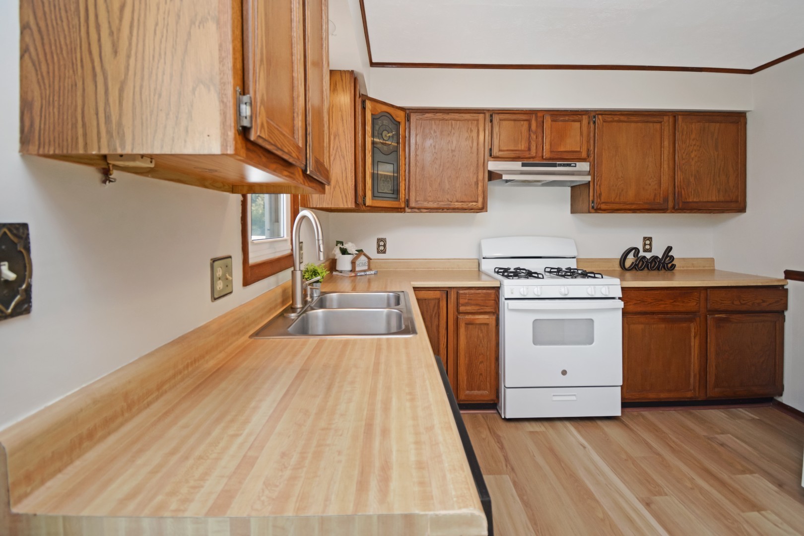 712 E Lincoln Street, Bloomington, IL 61701