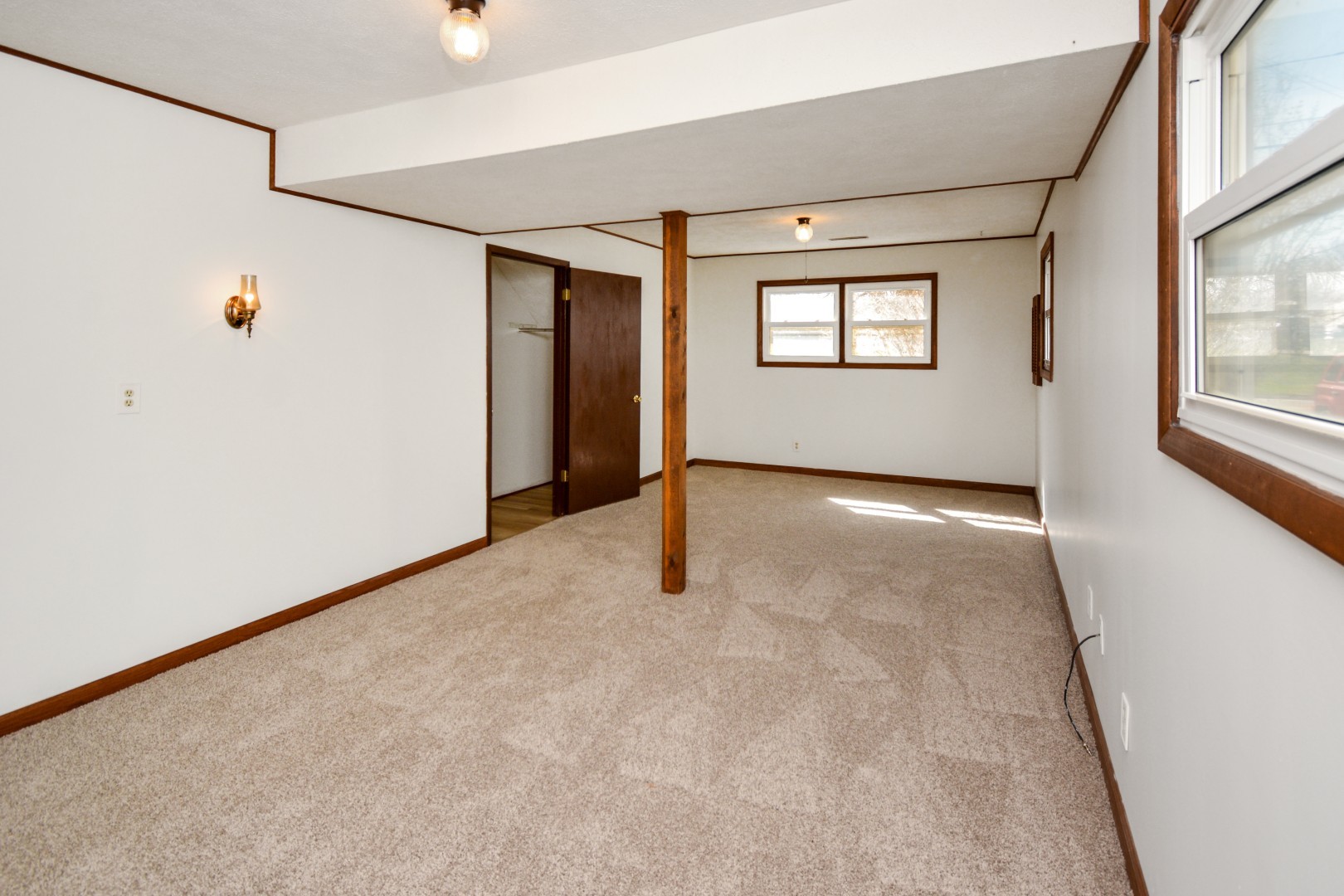 712 E Lincoln Street, Bloomington, IL 61701