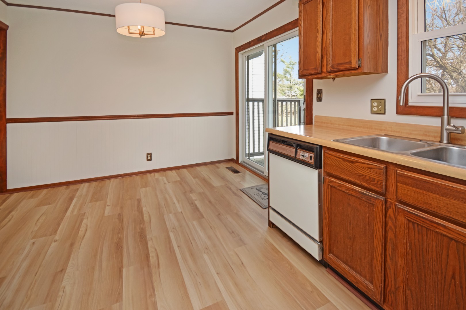 712 E Lincoln Street, Bloomington, IL 61701