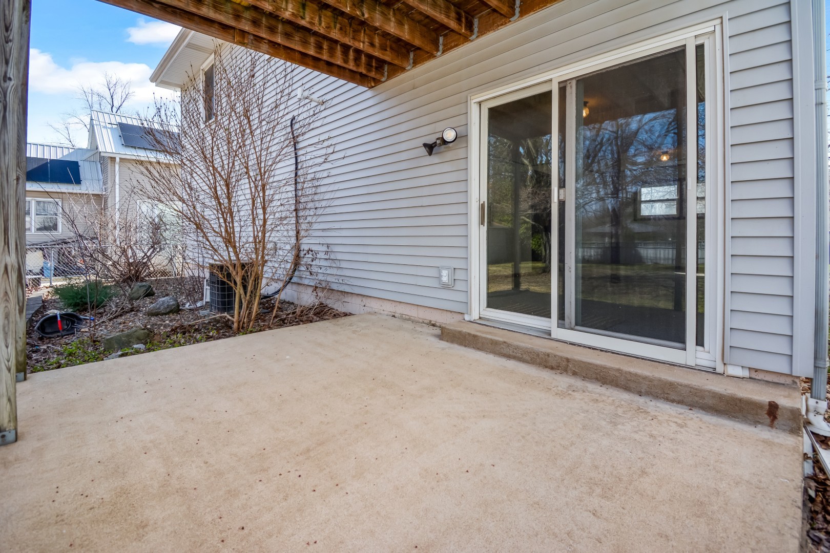 712 E Lincoln Street, Bloomington, IL 61701