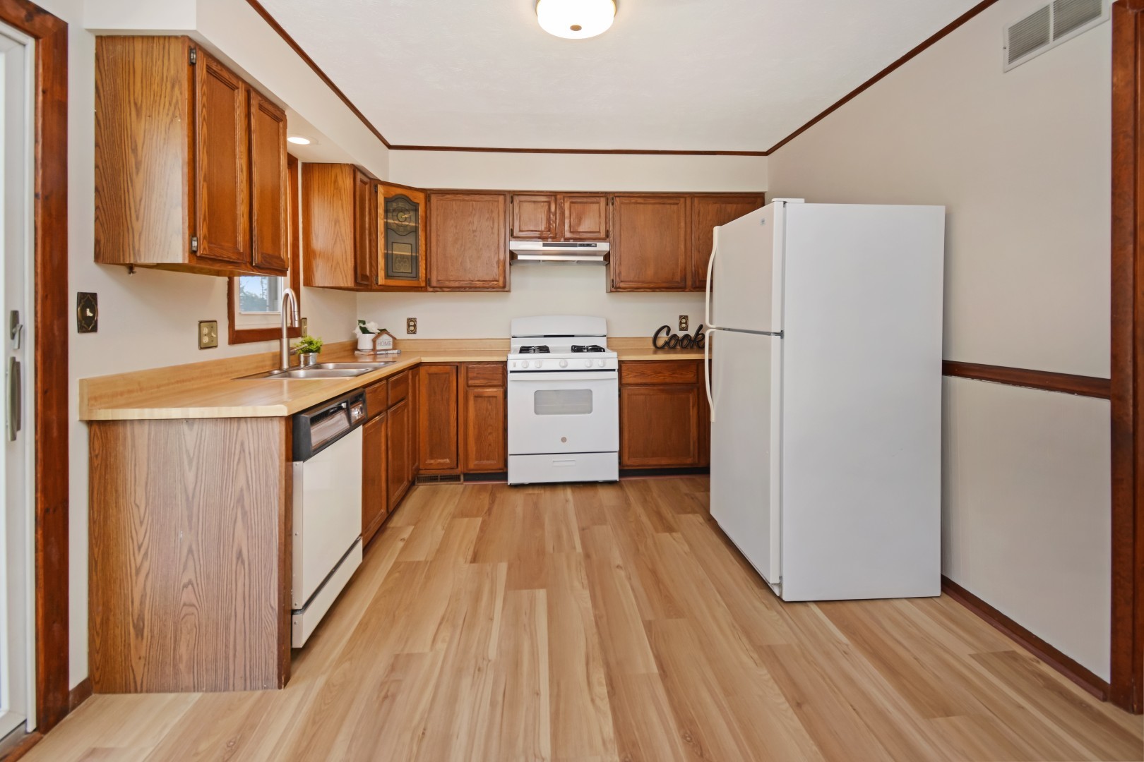 712 E Lincoln Street, Bloomington, IL 61701