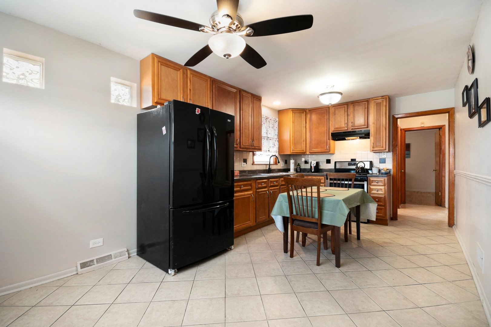 7726 S Troy Street, Chicago, IL 60652