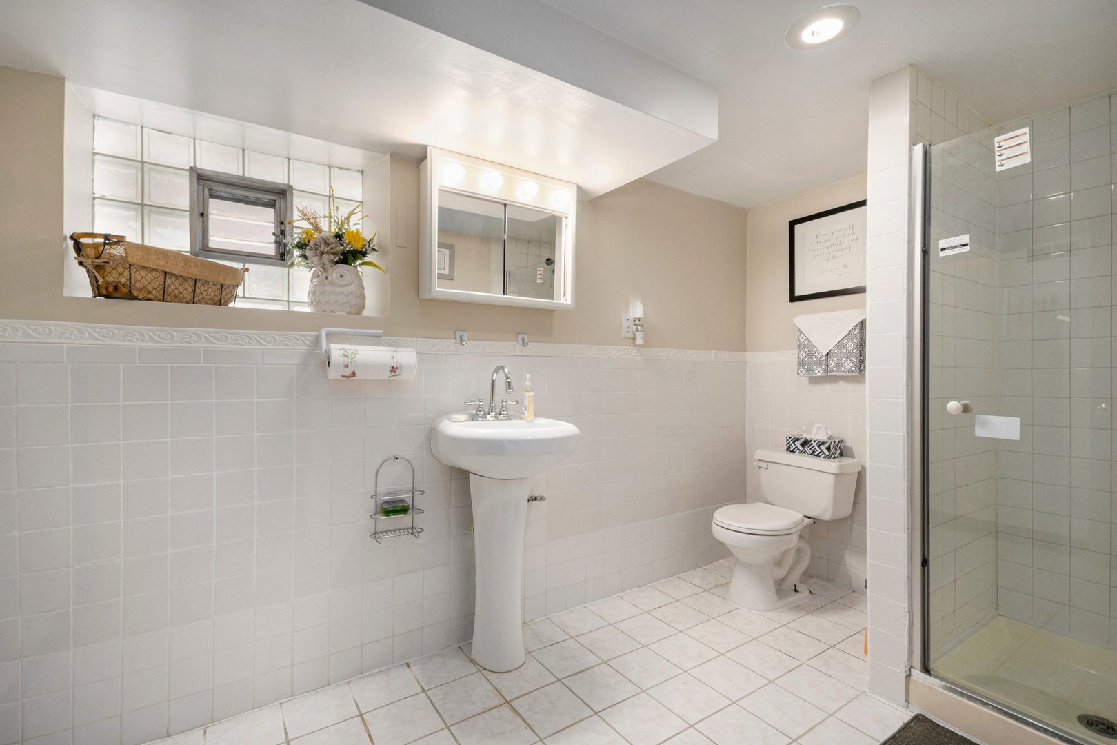 7726 S Troy Street, Chicago, IL 60652