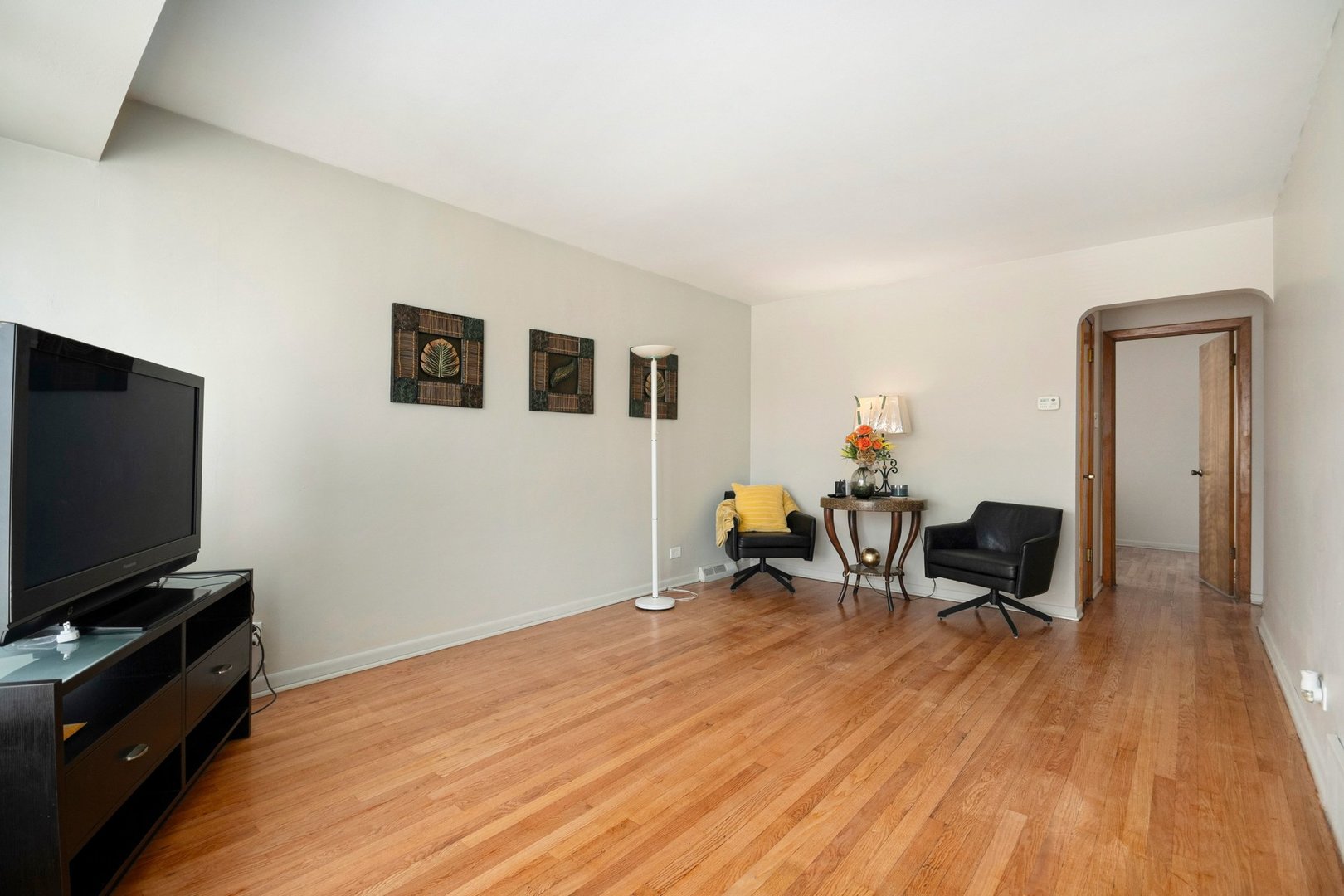 7726 S Troy Street, Chicago, IL 60652