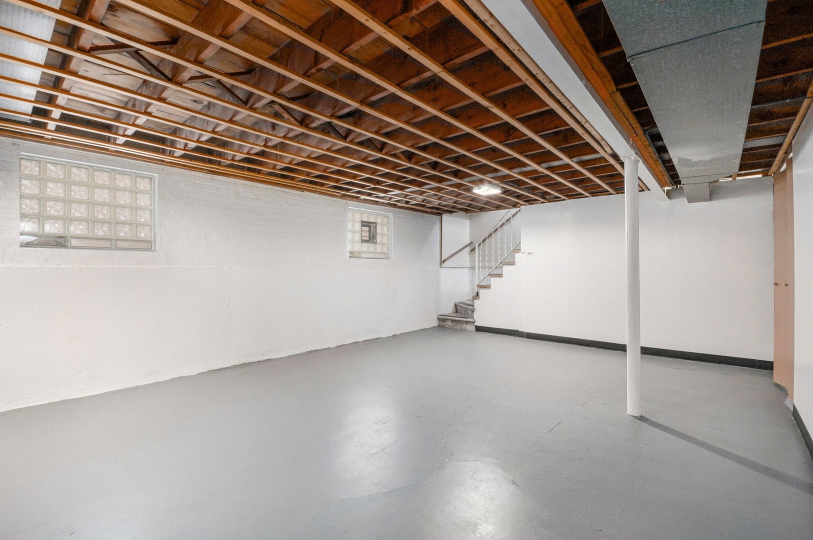 7726 S Troy Street, Chicago, IL 60652