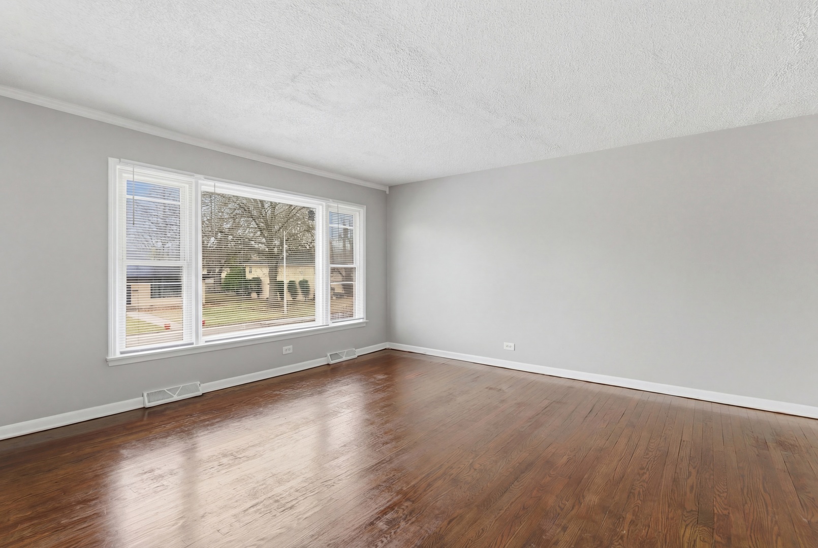 15217 WATERMAN Drive, South Holland, IL 60473