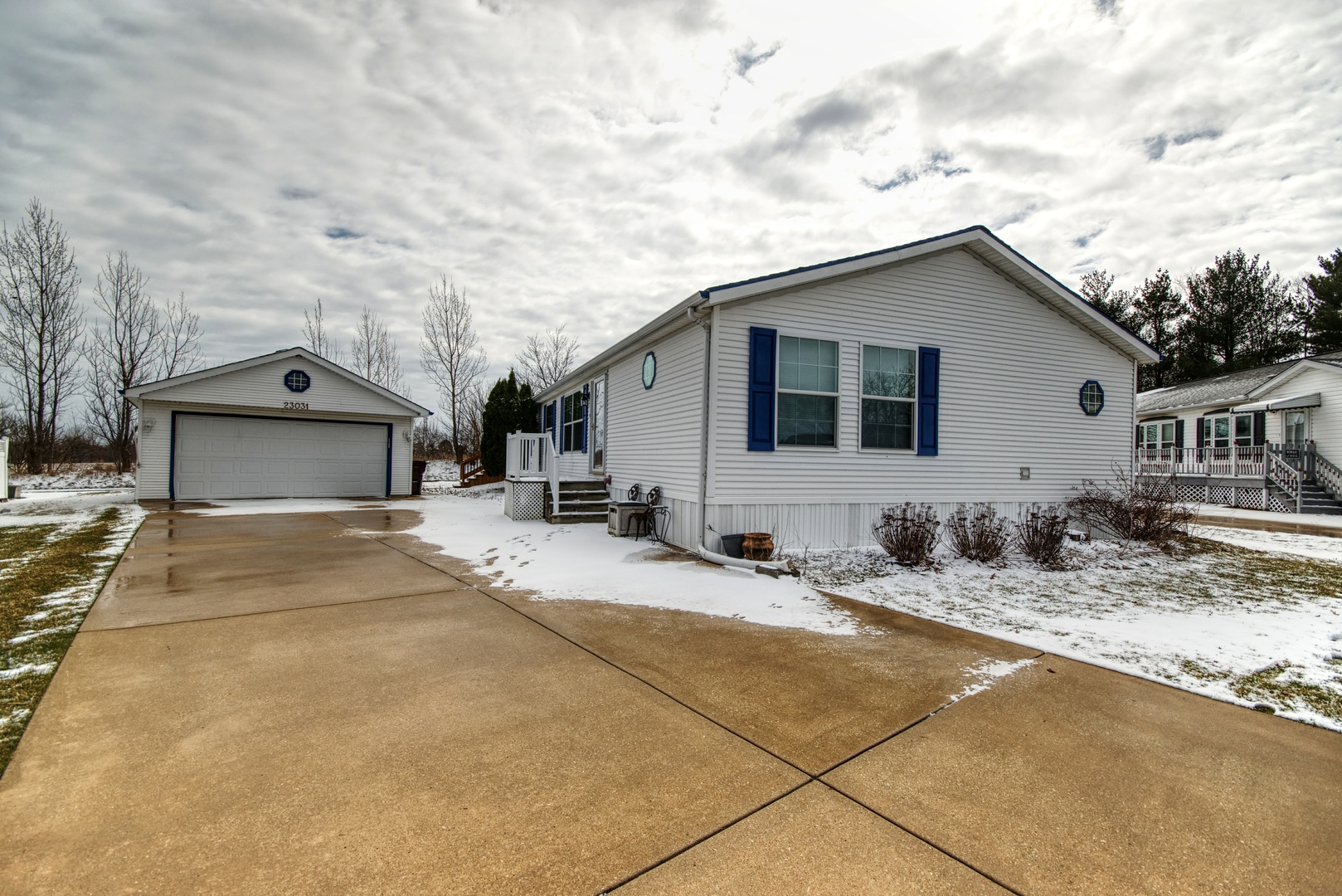 23031 S Glen Eagle Drive, Frankfort, IL 60423