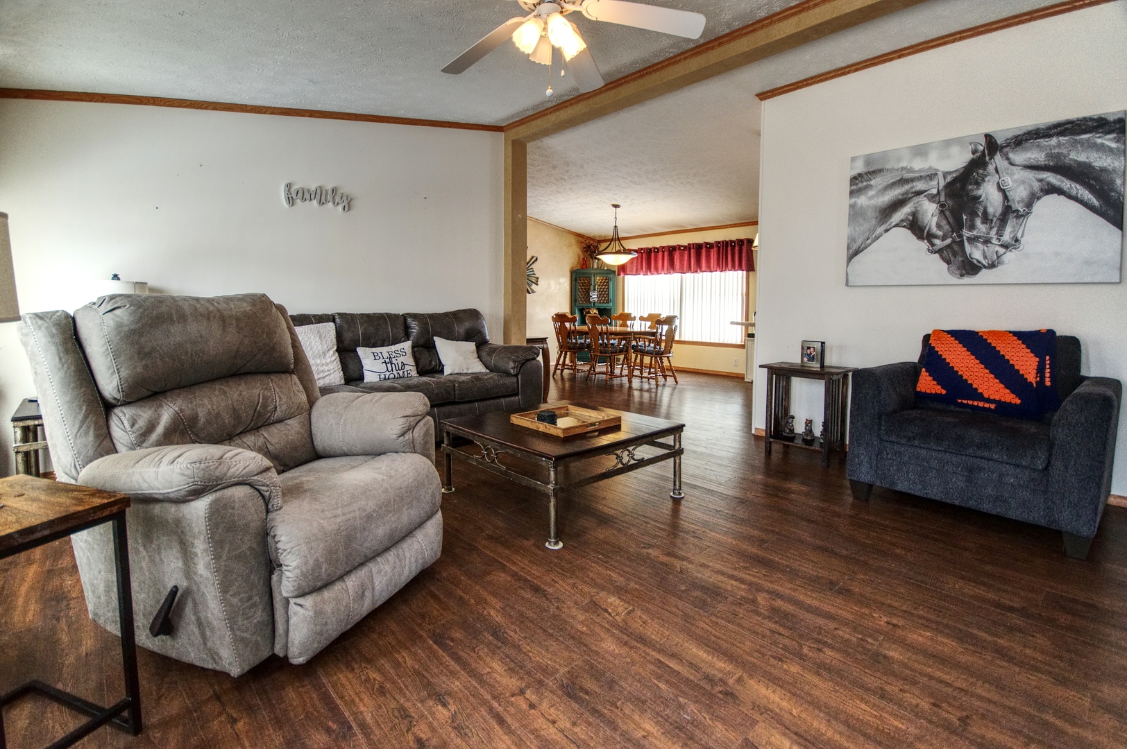 23031 S Glen Eagle Drive, Frankfort, IL 60423