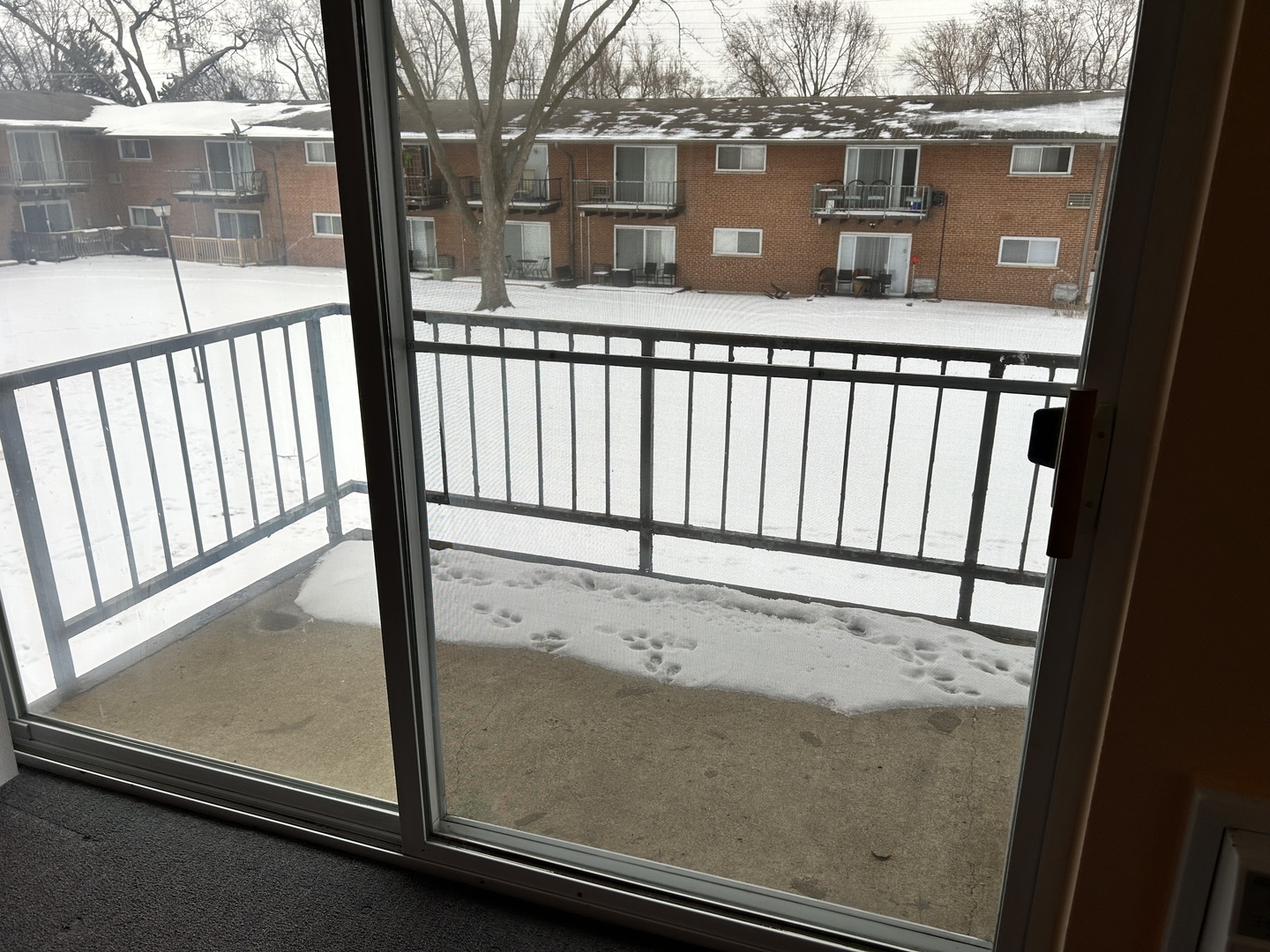 1845 White Chapel Drive #2A, Mount Prospect, IL 60056