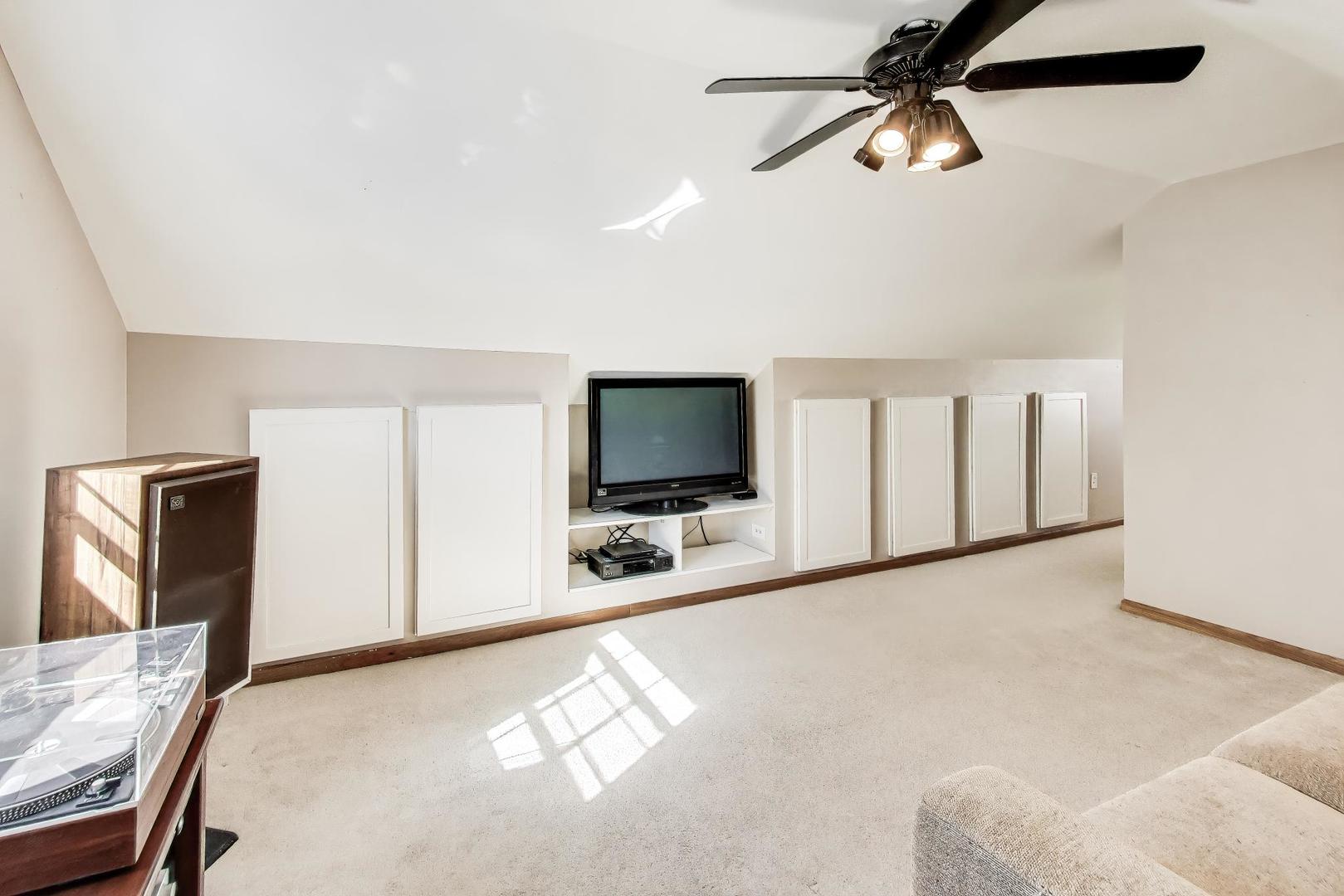 37464 N TERRACE Lane, Spring Grove, IL 60081