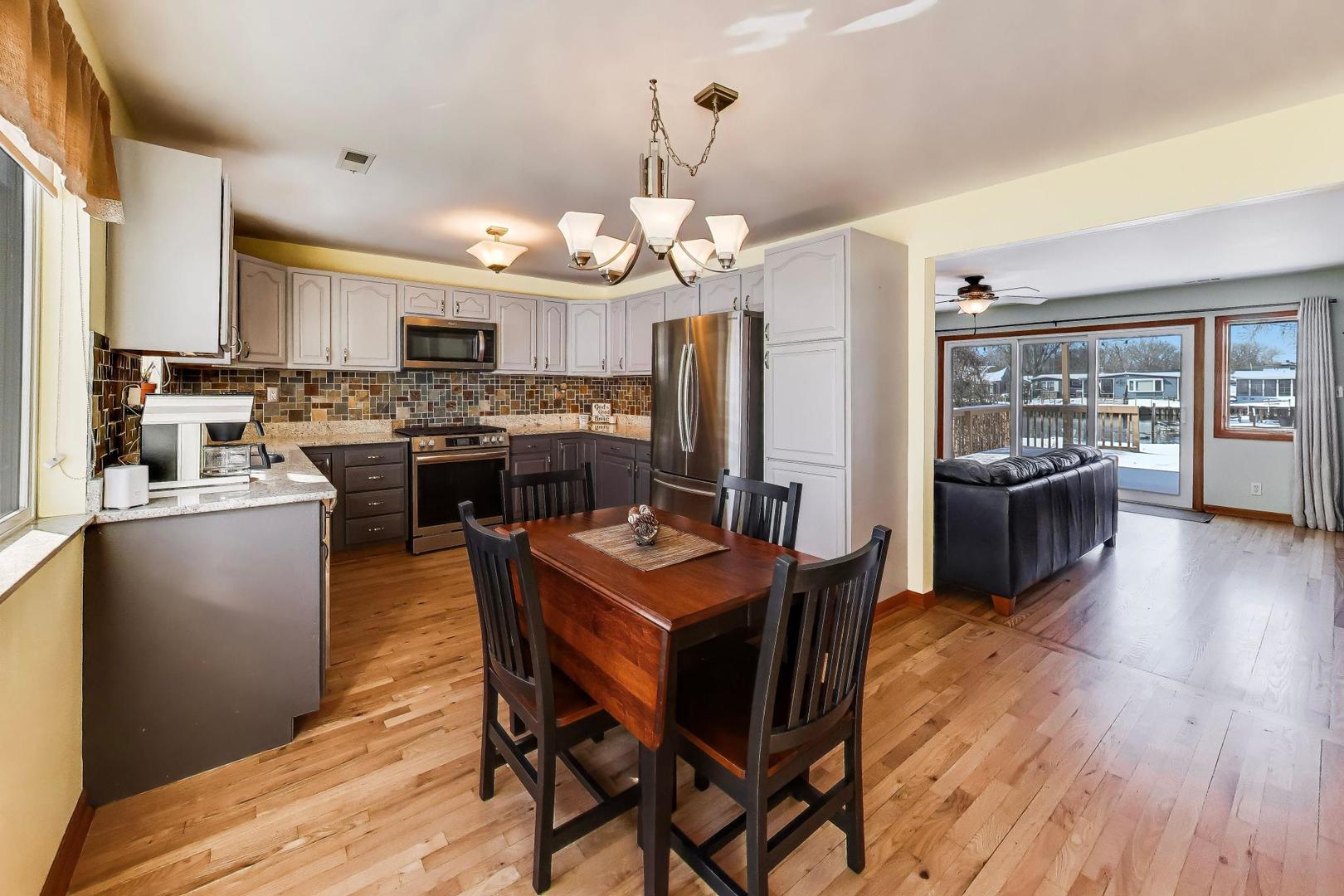 37464 N TERRACE Lane, Spring Grove, IL 60081