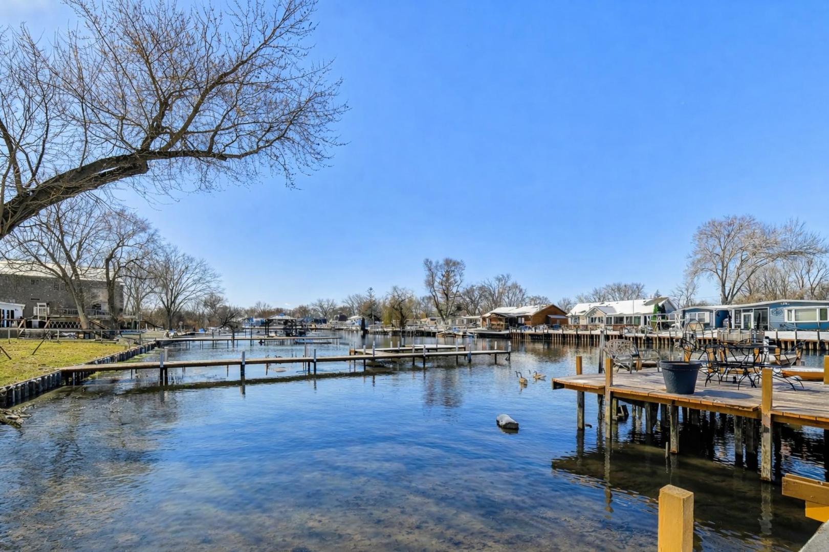 37464 N TERRACE Lane, Spring Grove, IL 60081