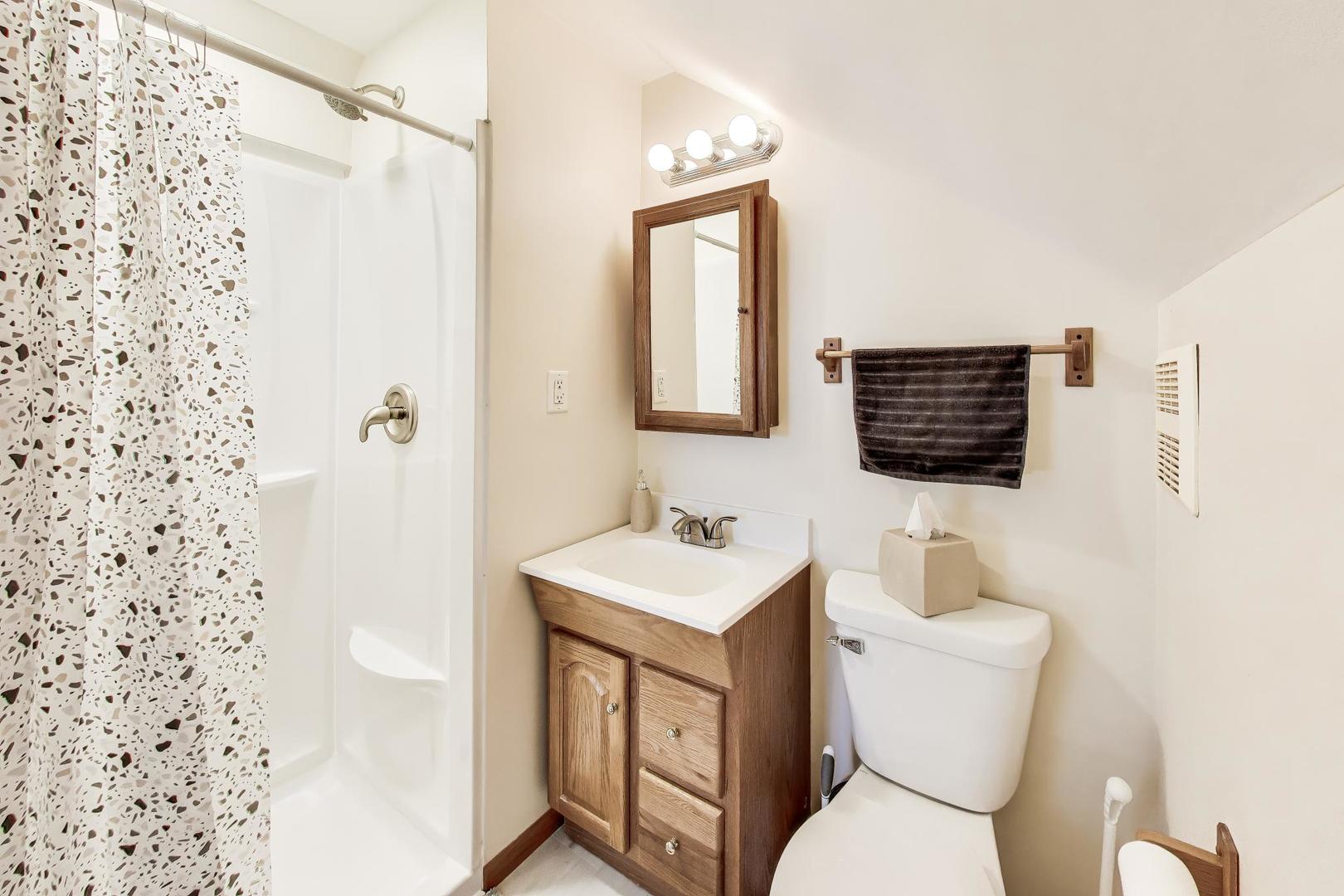 37464 N TERRACE Lane, Spring Grove, IL 60081