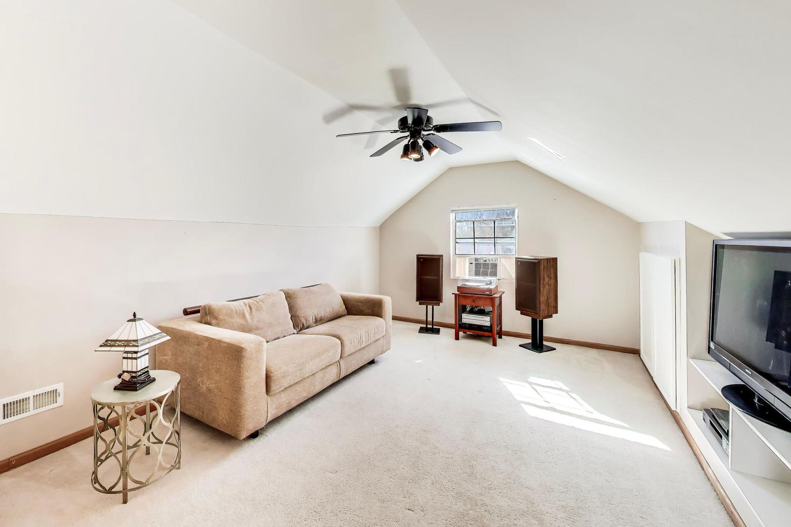 37464 N TERRACE Lane, Spring Grove, IL 60081