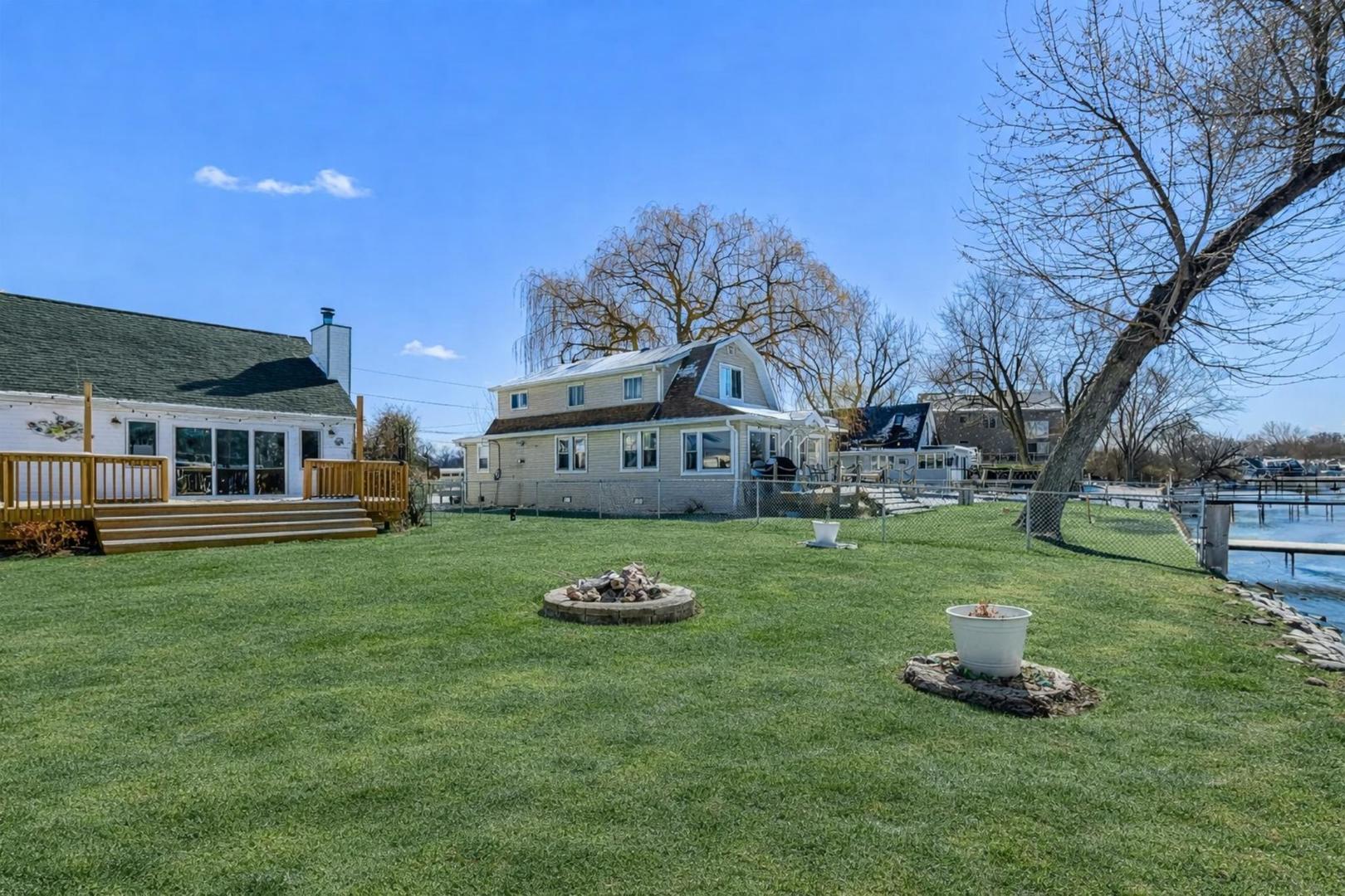 37464 N TERRACE Lane, Spring Grove, IL 60081