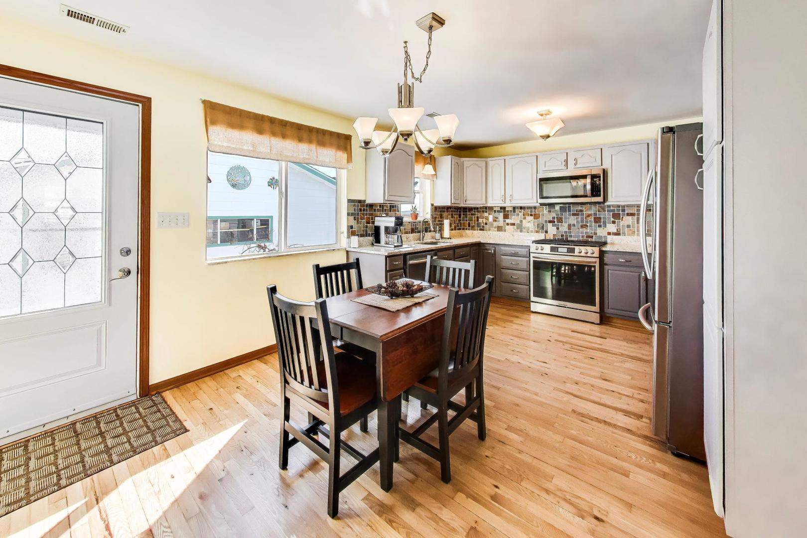 37464 N TERRACE Lane, Spring Grove, IL 60081