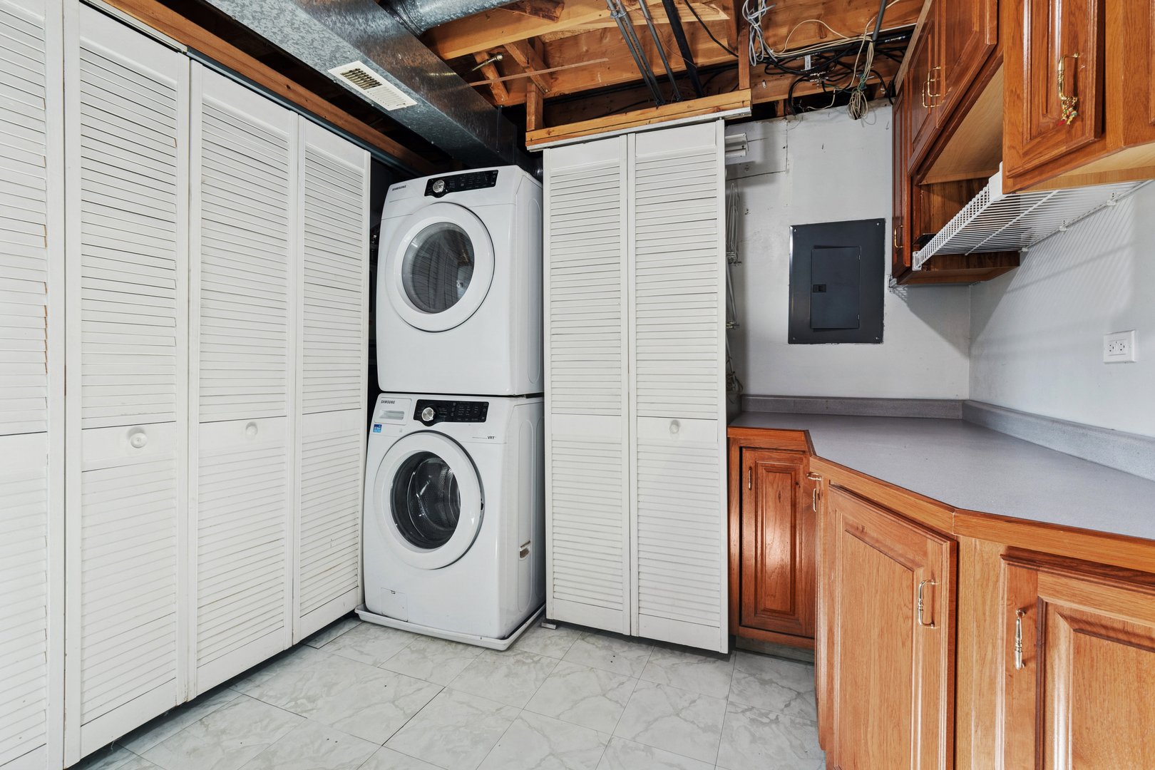 3900 W 155th Street, Markham, IL 60428